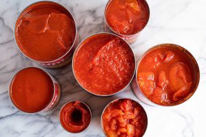 Canned tomato paste puree 